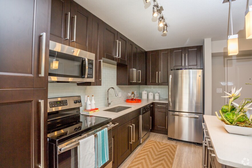 More Photos Of 190 SE 5th Ave, Delray Beach Apartments For Lease