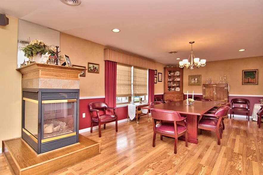 More Photos Of 1650 N Main Ave, Scranton Auto Repair For Sale