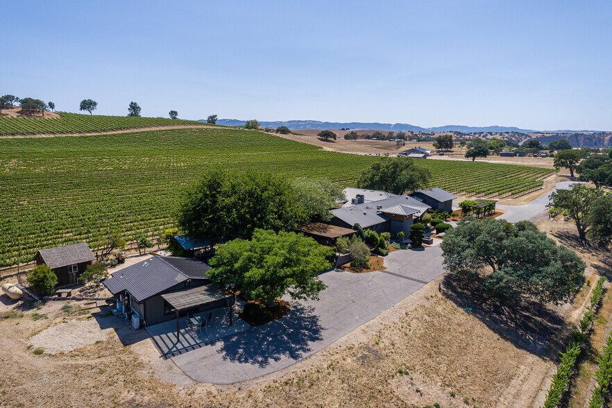 More Photos Of 7790 Airport Rd, Paso Robles Land For Sale