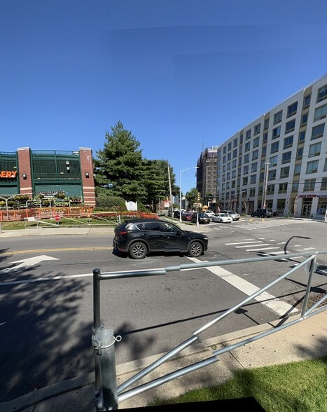 More Photos Of 911 Erskine St, Brooklyn Apartments For Lease