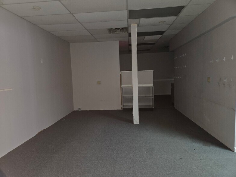 More Photos Of 155 Ridge Rd, North Arlington Storefront For Lease