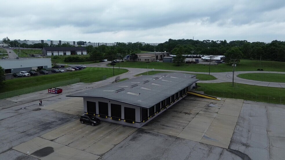 More Photos Of 7705 Foundation Dr, Florence Truck Terminal For Lease