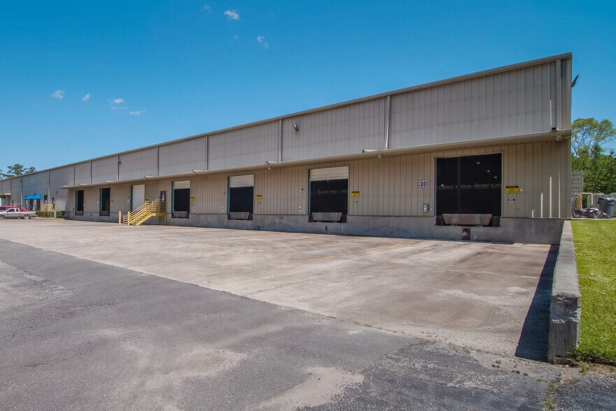 More Photos Of 4597 Appian Way, North Charleston Distribution For Lease