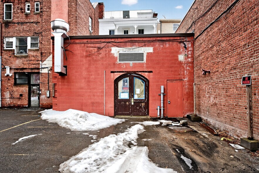 More Photos Of 316 Wall St, Kingston Storefront Retail Residential For Lease