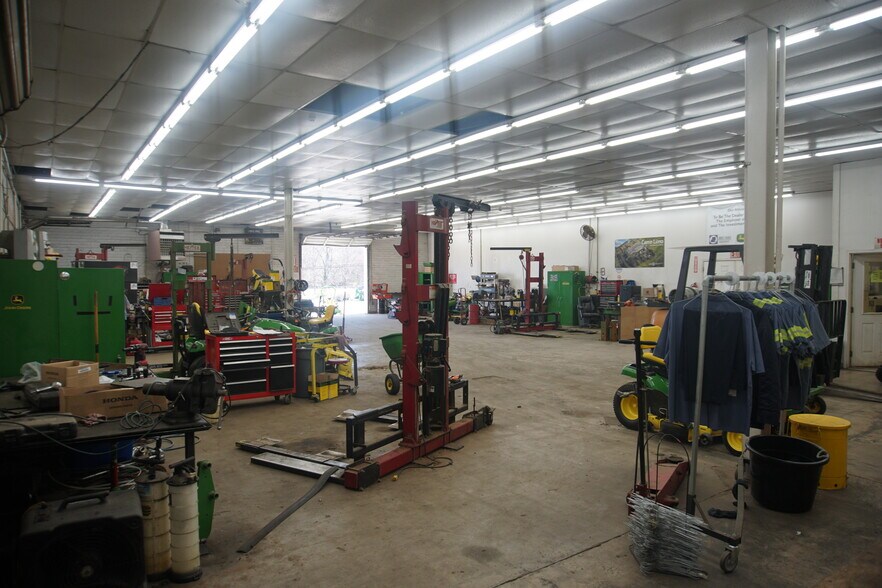 More Photos Of 2725 Old Monroe Rd, Matthews Freestanding For Lease