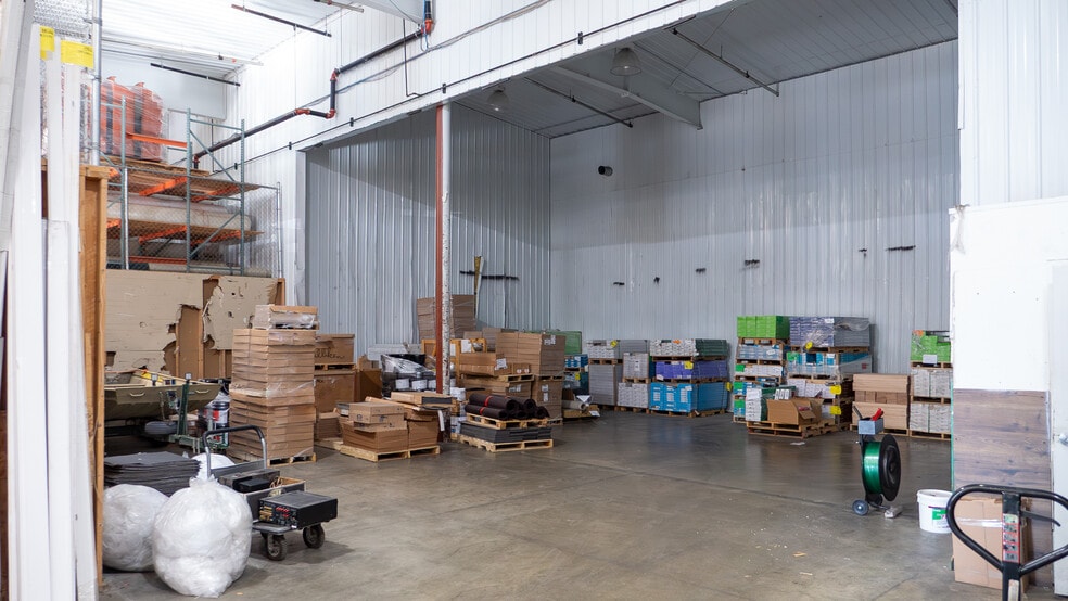 More Photos Of 5139 Highway 52 N, Rochester Freestanding For Lease