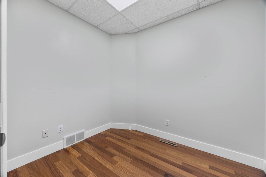 More Photos Of 61A Monroe Ave, Pittsford Office For Sale