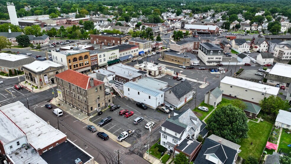 More Photos Of 242-248 W Broad St, Quakertown Office For Sale