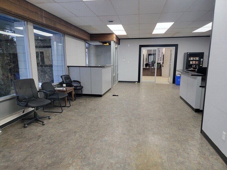 More Photos Of 9410 Milwaukee Way, Prince George Distribution For Lease