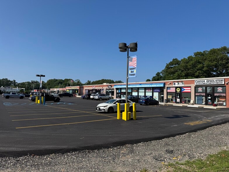 More Photos Of 29 Rocky Point Yaphank Rd, Rocky Point Storefront For Lease