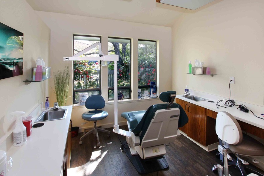 More Photos Of 3319-3321 Mission Dr, Santa Cruz Medical For Lease