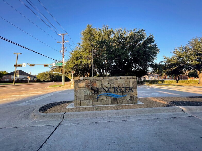 More Photos Of 1511 W McDermott Dr, Allen Medical For Sale