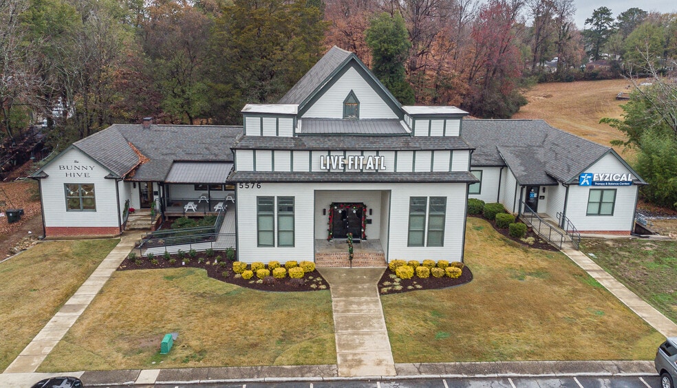 Primary Photo Of 5576 Peachtree Rd, Atlanta General Retail For Lease