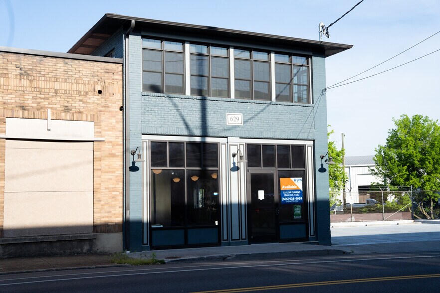 More Photos Of 629 Broadway St, Knoxville Office For Lease