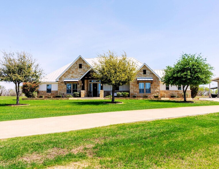 More Photos Of 1980 County Road 361, La Vernia Land For Sale