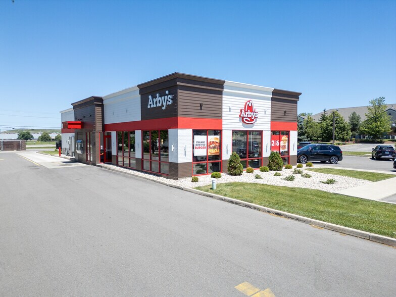 More Photos Of 7141 Durand Ave, Sturtevant Fast Food For Sale