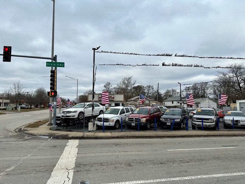 More Photos Of 17080 Dixie Hwy, Hazel Crest Auto Dealership For Sale