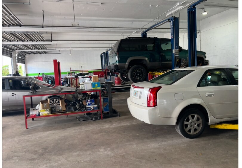 More Photos Of 2130 Johnson St, Hollywood Warehouse For Sale