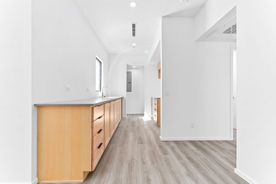 More Photos Of 21 Lalo Way, Tucson Multifamily For Sale
