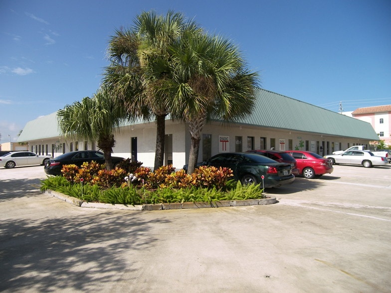 Primary Photo Of 500 W Commerce Way W, Jupiter Warehouse For Lease
