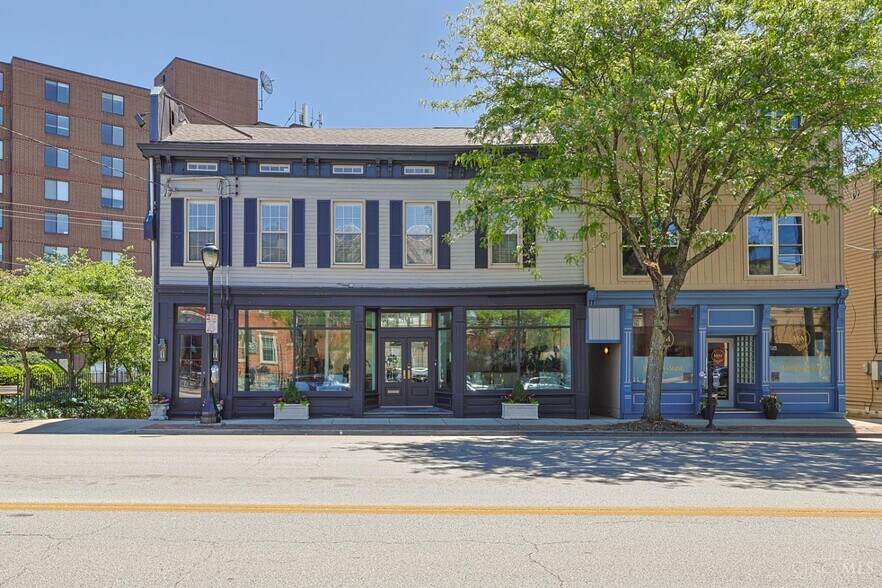 More Photos Of 2041-2043 Madison Rd, Cincinnati Storefront Retail Residential For Sale