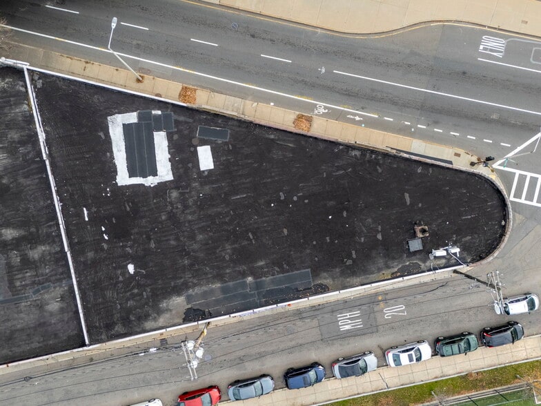 More Photos Of 310 Columbia Rd, Boston Auto Repair For Lease