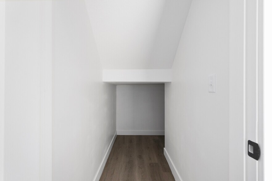 More Photos Of 4523 Forest Ave, Kansas City Multifamily For Sale