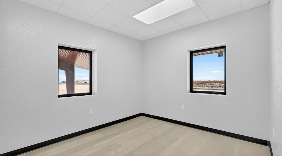 More Photos Of 16511 W Basin St, Odessa Industrial For Lease