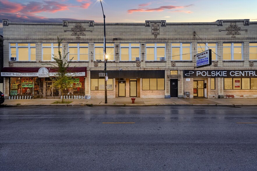 More Photos Of 3025 N Milwaukee Ave, Chicago General Retail For Sale