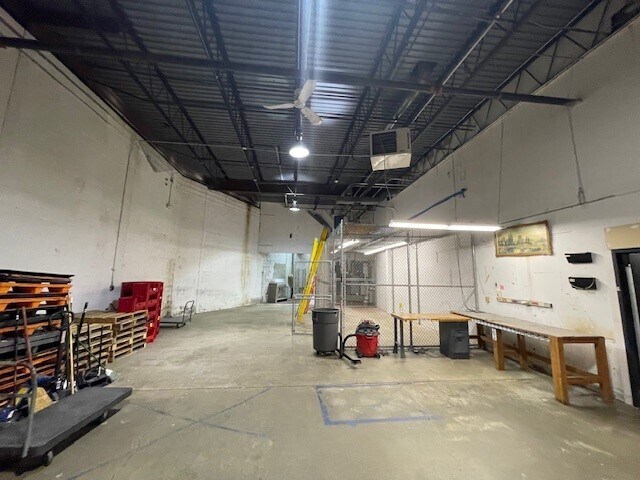 More Photos Of 95 Amity Rd, New Haven Storefront Retail Office For Sale