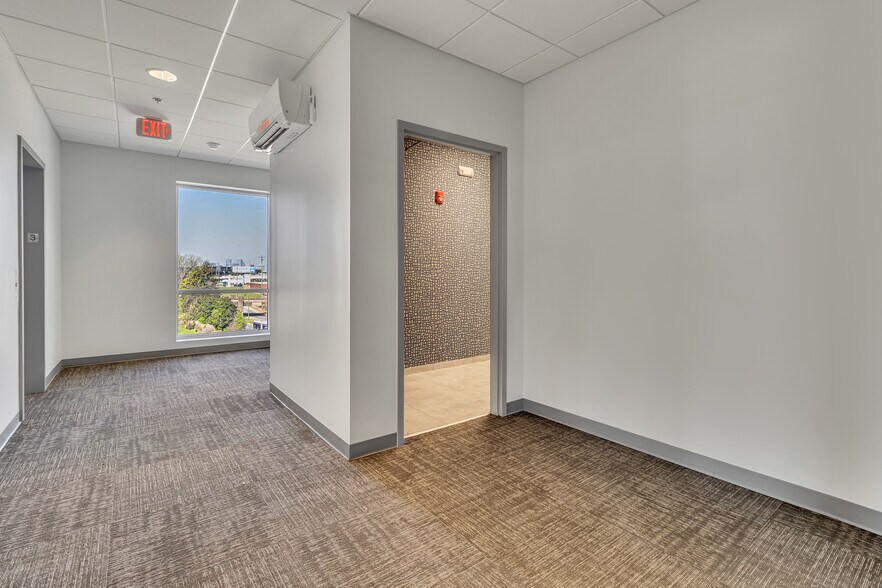 More Photos Of 602 Hill Ave, Nashville Medical For Sale