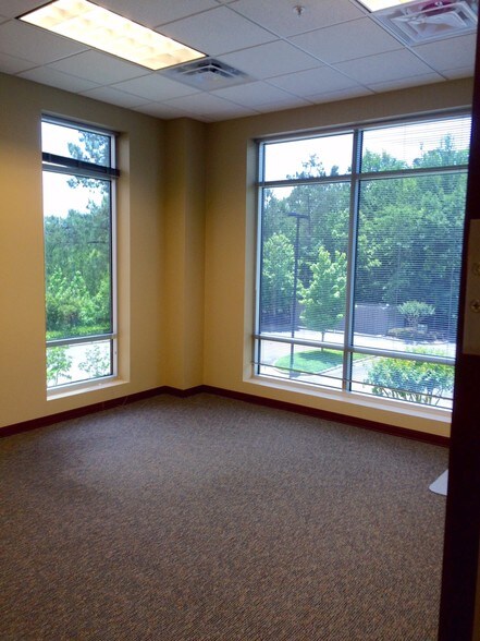 More Photos Of 1838 Sir Tyler Dr, Wilmington Office For Lease