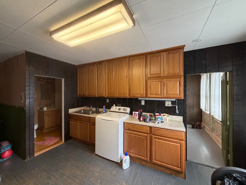 More Photos Of 913 Portland St, Rochester Apartments For Sale