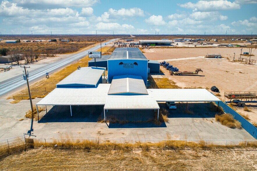 More Photos Of 14625 N Hollyhock Ave, Gardendale Warehouse For Sale