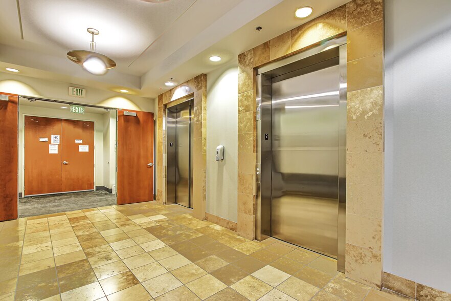 More Photos Of 7220 S Cimarron Rd, Las Vegas Medical For Sale