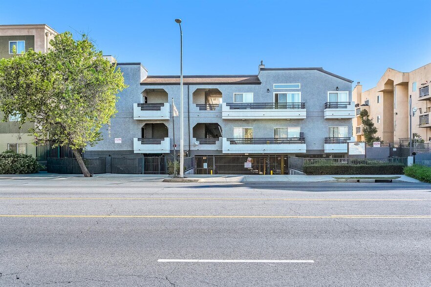 More Photos Of 14668 Nordhoff St, Panorama City Apartments For Sale