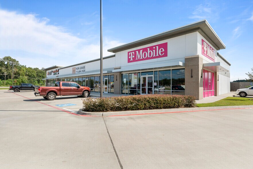 More Photos Of 2139 Highway 146 Byp, Liberty Storefront For Lease