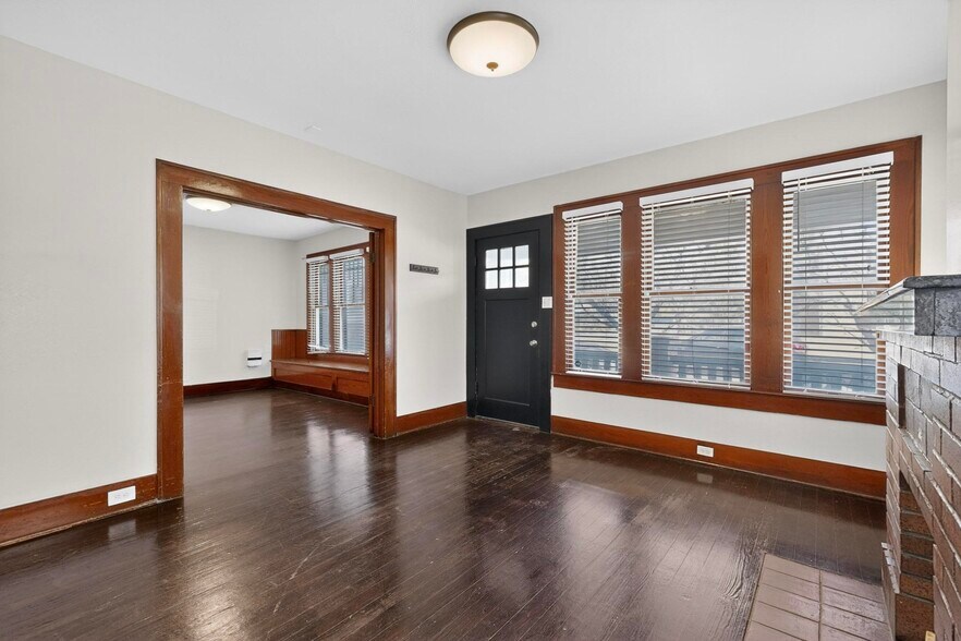 More Photos Of 78 San Marcos St, Austin Office Residential For Lease