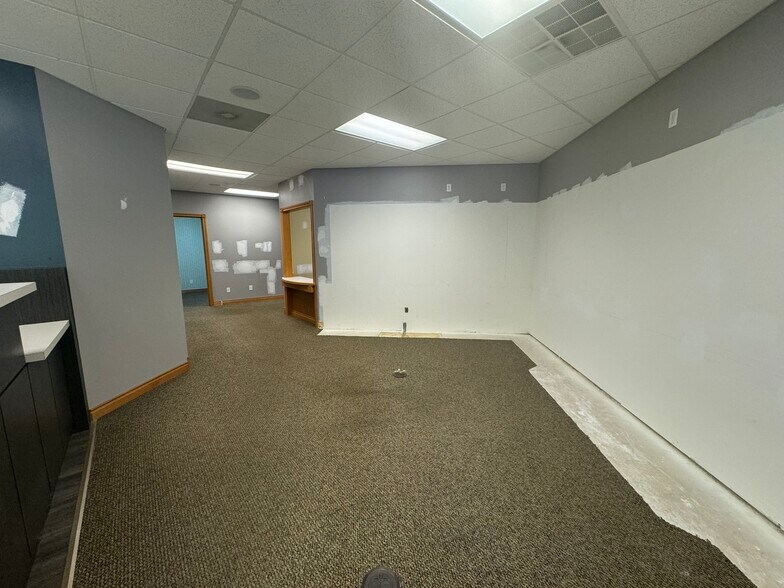 More Photos Of 7055 Tower Rd, Battle Creek Office For Sale