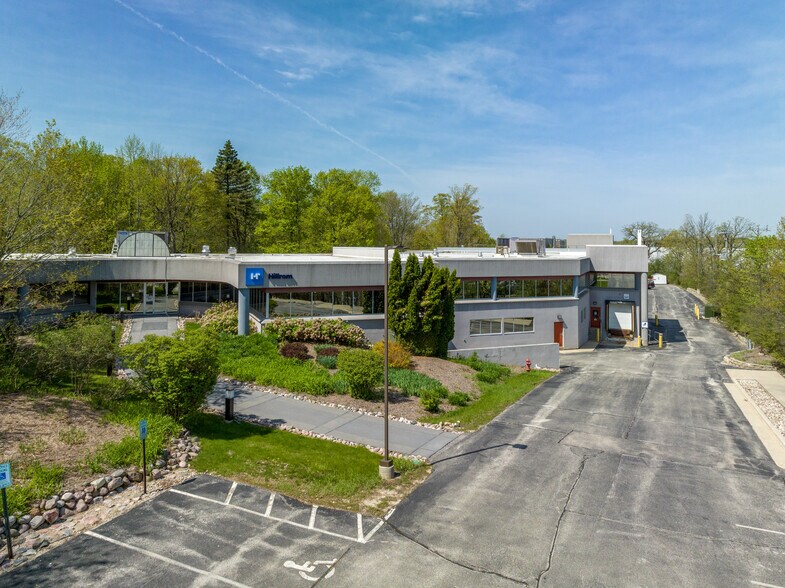 Primary Photo Of 7865 N 86th St, Milwaukee Light Manufacturing For Sale