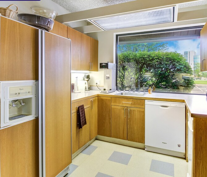 More Photos Of 1 Cadence Park Plz, Michigan City Coworking Space