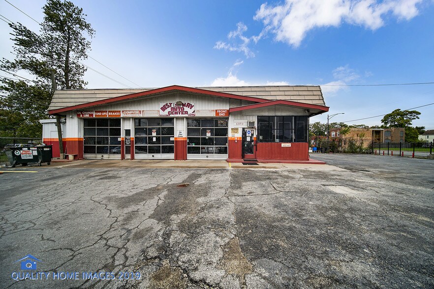 More Photos Of 6859 S Damen Ave, Chicago Auto Repair For Sale