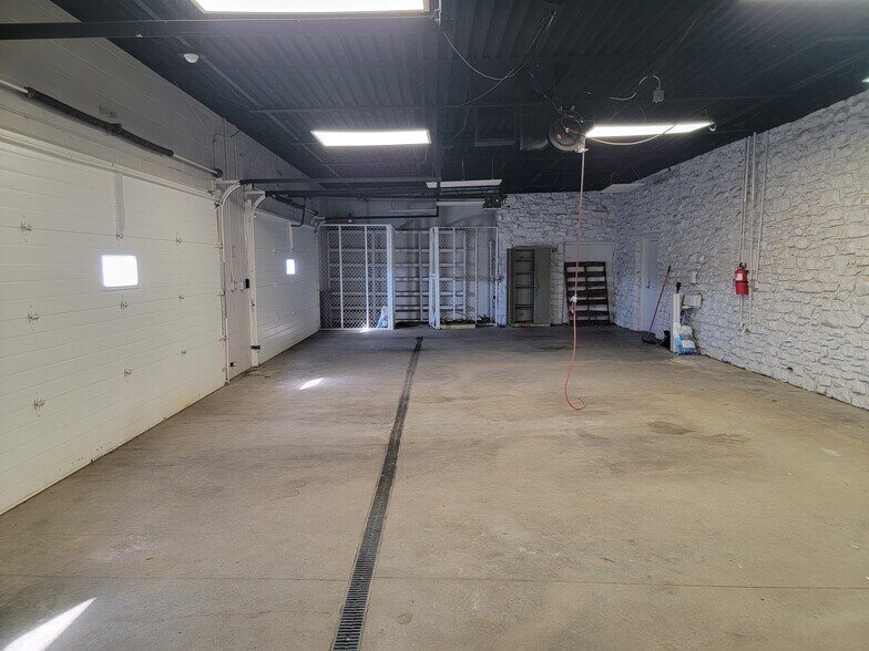 More Photos Of 9445 Haver Way, Indianapolis Freestanding For Sale