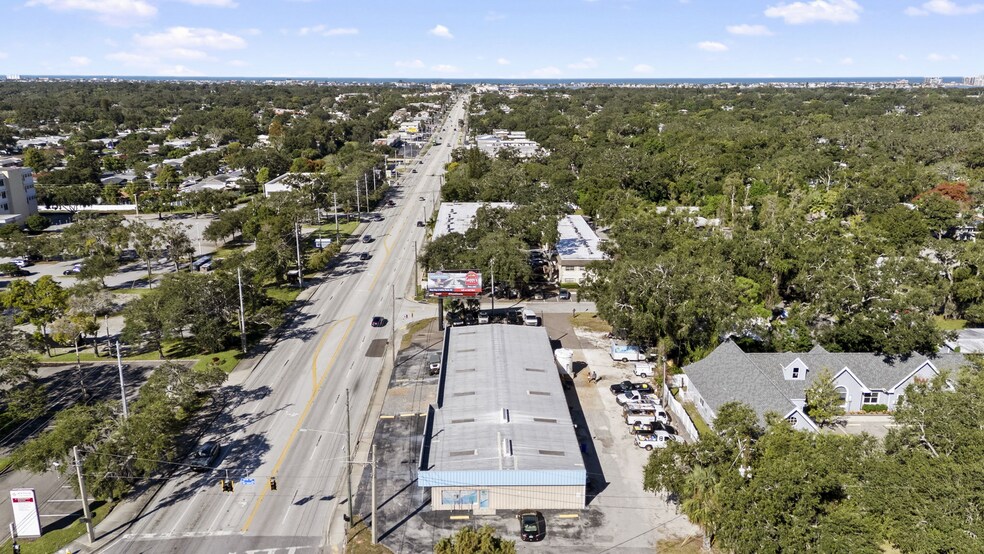 More Photos Of 1400 W Bay Dr, Largo General Retail For Sale