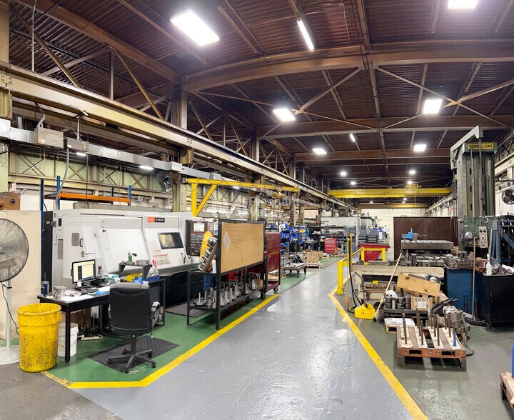 More Photos Of 4899 Commerce Pky, Warrensville Heights Warehouse For Sale