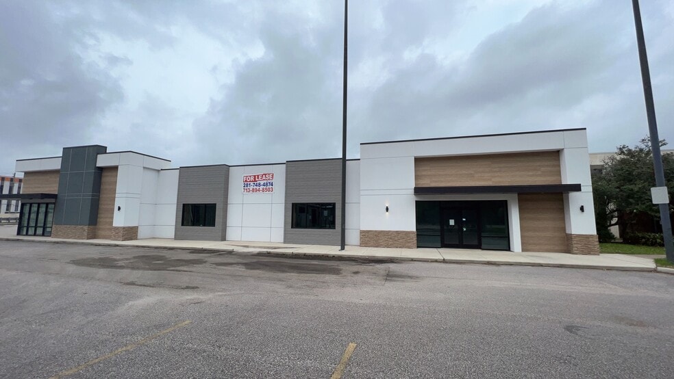 More Photos Of 1199 Nasa Pky, Houston Restaurant For Lease