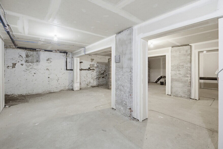 More Photos Of 171 E King St, Lancaster Loft Creative Space For Sale