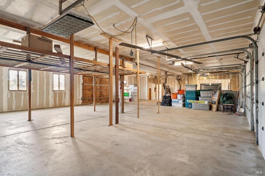 More Photos Of 5151 Wild Horse Valley Rd, Napa Apartments For Sale