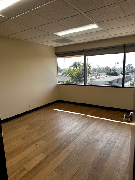 More Photos Of 5450 Telegraph Rd, Ventura Office For Lease