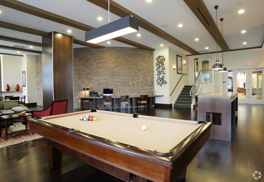 More Photos Of 1 Village Grn, Patchogue Apartments For Lease